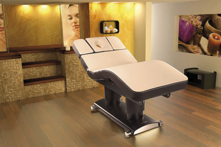 table-massage