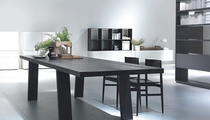 table contemporaine en bois