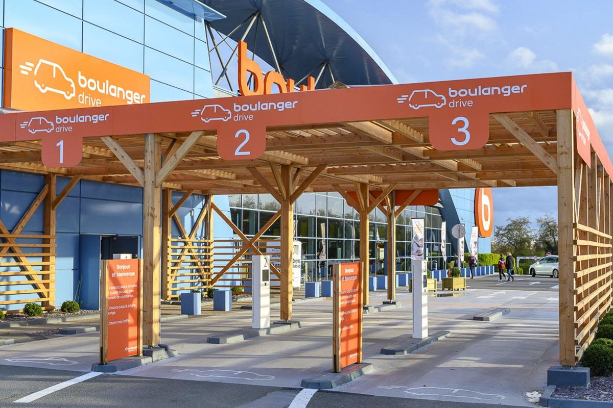 Abri de voiture en bois Villepinte MODULAND pour supermarché