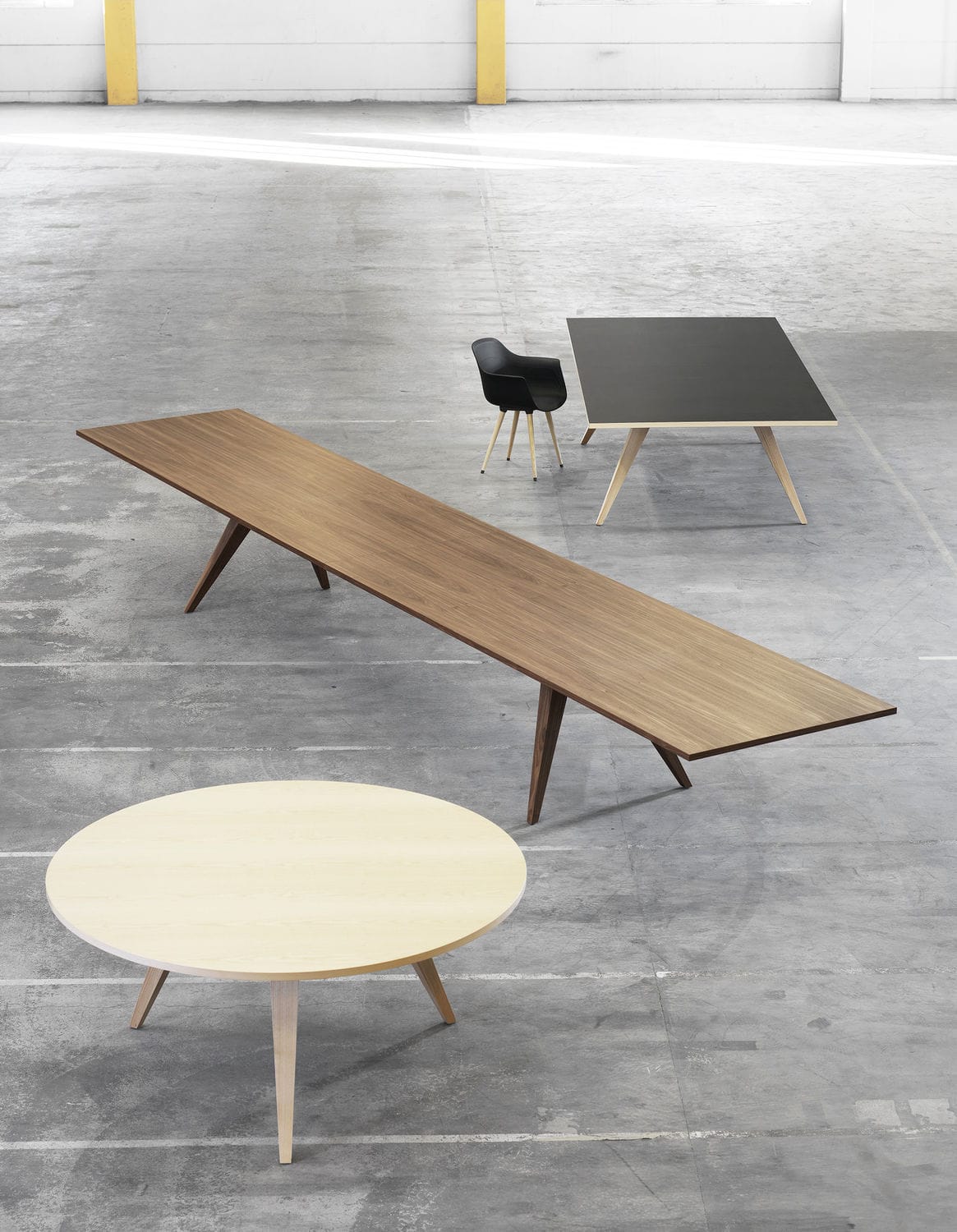 Table de réunion contemporaine PONTO Lammhults Möbel AB en