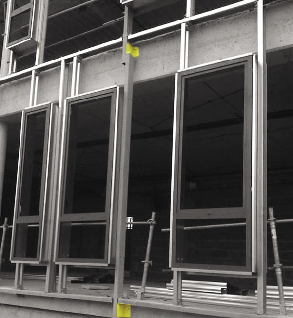 Système de fixation en composite / pour mur-rideau / pour mur / pour ... Système de fixation en composite / pour mur-rideau / pour mur / pour ...