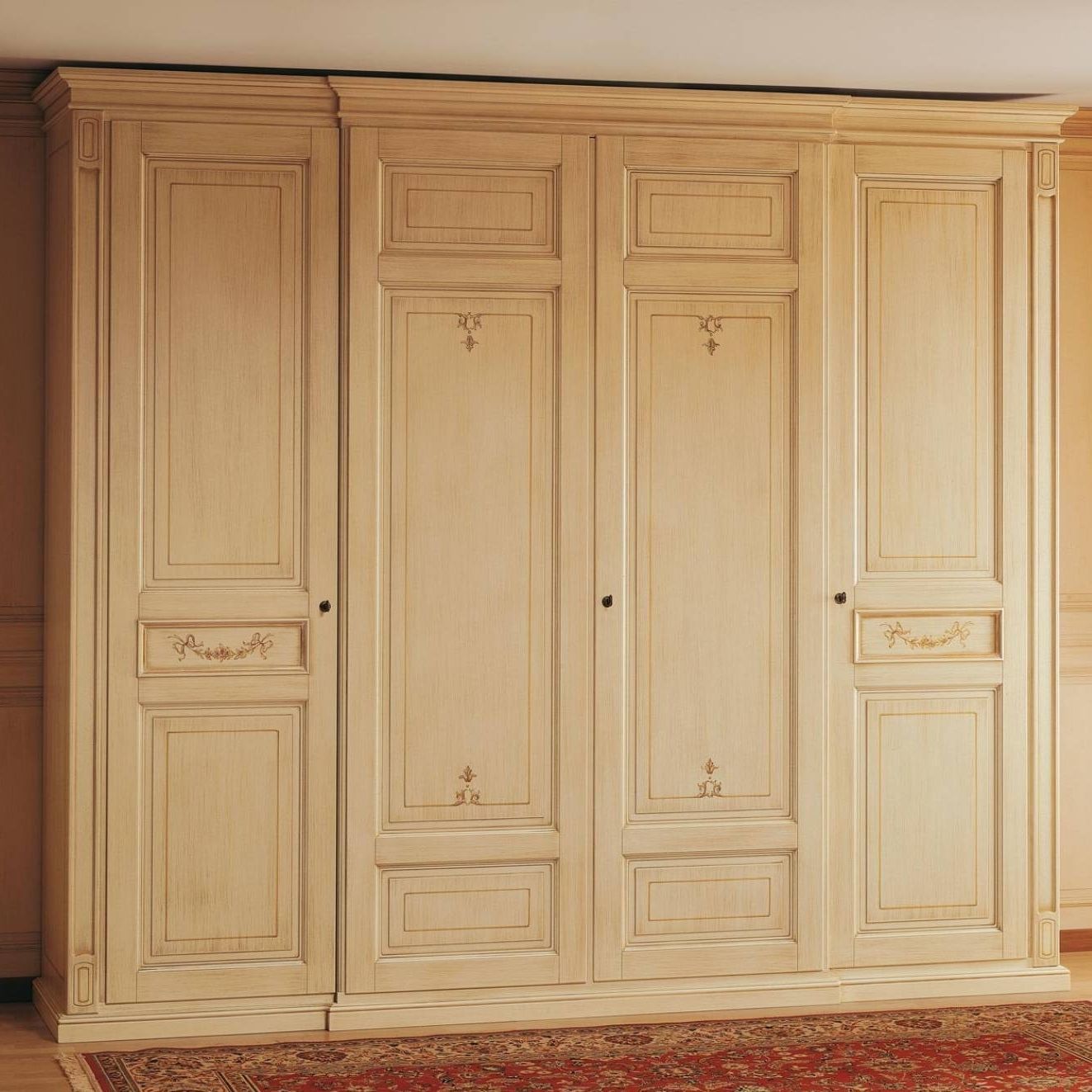 Armoire de chambre classique / en bois / en bois laqué / à porte ...