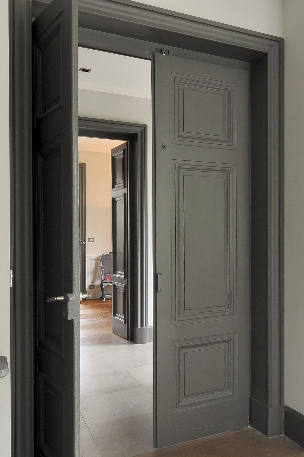 Porte d'entrée / battante / en bois porte classique cosi