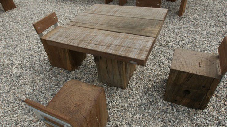 Ensemble table et chaises contemporain / en acier / en bois / de ... Thors design plankebord