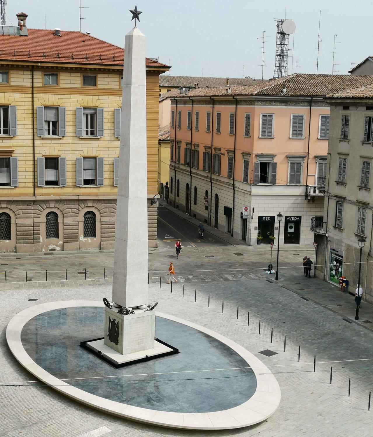 Fontaine Publique Piazza Gioberti Vasart Urban Design En B Ton