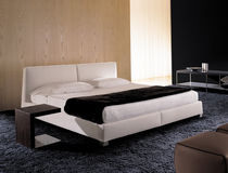 Lit double / contemporain / tapissé / en...