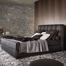Lit double / contemporain / tapissé / en...