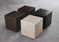 Pouf contemporain / en cuir / par Rodolfo...