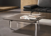 Table basse contemporaine / en noyer / carrée...