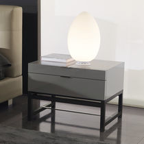 Table de chevet contemporaine / en bois...