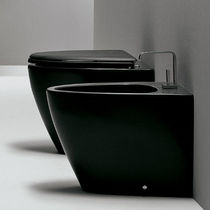 Bidet en céramique