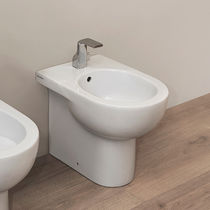 Bidet en céramique