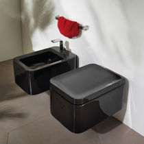 Bidet suspendu / en céramique / par Patrick...