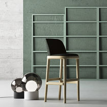 Chaise de bar contemporaine / tapissée /...