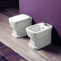 Bidet en céramique