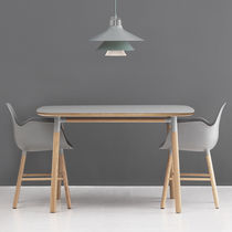 Table contemporaine / en chêne / en linoléum...