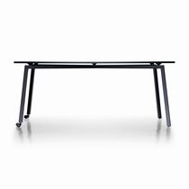 Table contemporaine / en acier / en mélaminé...