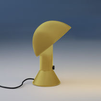 Lampe de table / design original / en aluminium...
