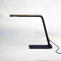 Lampe de bureau / contemporaine / en aluminium