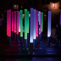 Lampe sur pied / contemporaine / en aluminium...