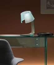 Lampe de table / contemporaine / en aluminium...