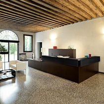 Banque d'accueil d'angle / modulable / en...