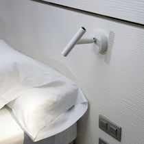 Applique murale contemporaine / en nickel...