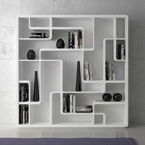 Bibliothèque contemporaine / en chêne
