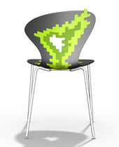 Chaise contemporaine / empilable / en métal...