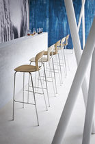Chaise de bar contemporaine / empilable...