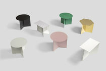Table d'appoint contemporaine / en métal...