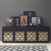 Buffet contemporain / en bois laqué / face...