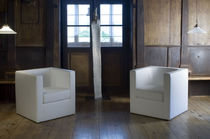 Fauteuil contemporain / en polyuréthane