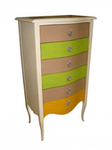 Chiffonnier de style / en bois laqué