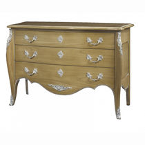 Commode de style Louis XV / en bois