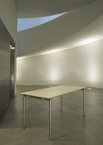 Table contemporaine / en érable / rectangulaire...