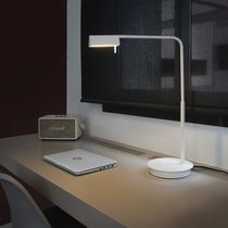 Lampe de table / contemporaine / en métal...