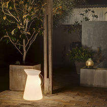 Lampe baladeuse / contemporaine / en polyéthylène...