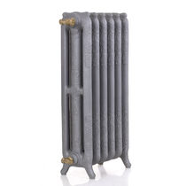 Radiateur à eau chaude / en fonte / classique...