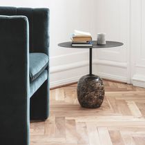 Table d'appoint contemporaine / en acier...
