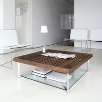 Table basse contemporaine / en noyer / en...