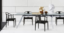 Table contemporaine / en verre / en noyer...