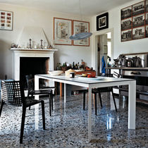Table contemporaine / en verre / en aluminium...