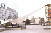 abri en tissu pour espaces publics  Teloni ABITI