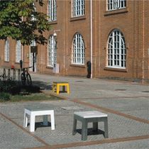 banc public contemporain en m&eacute;tal CONFIGURATOR LUGARCOMUM (METAL + STONE) Grupo Amop Synergies