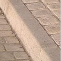 bordure de trottoir en pierre reconstitu&eacute;e GBT2 Girpav