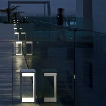borne d'&eacute;clairage contemporaine pour espaces publics FRAME by Mario Ruiz B.LUX