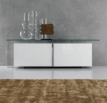 buffet contemporain laqu&eacute; AVENUE by Emanuele Zenere cattelan italia