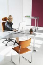 bureau professionnel contemporain MATRIX J by Juha L&auml;tti ISKU