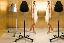 casque-s&eacute;choir pour salon de coiffure KONUS by Maurizio Macciocchi Maletti Group